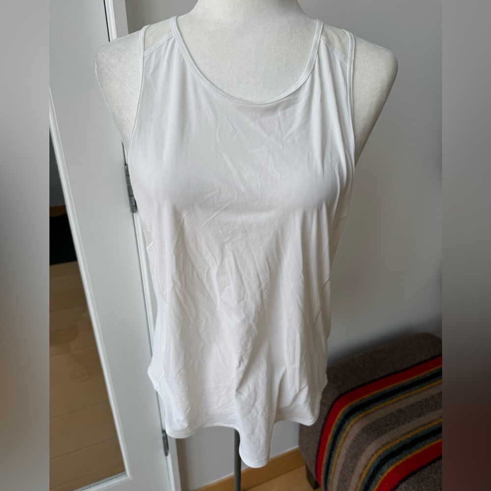 Lululemon white tank